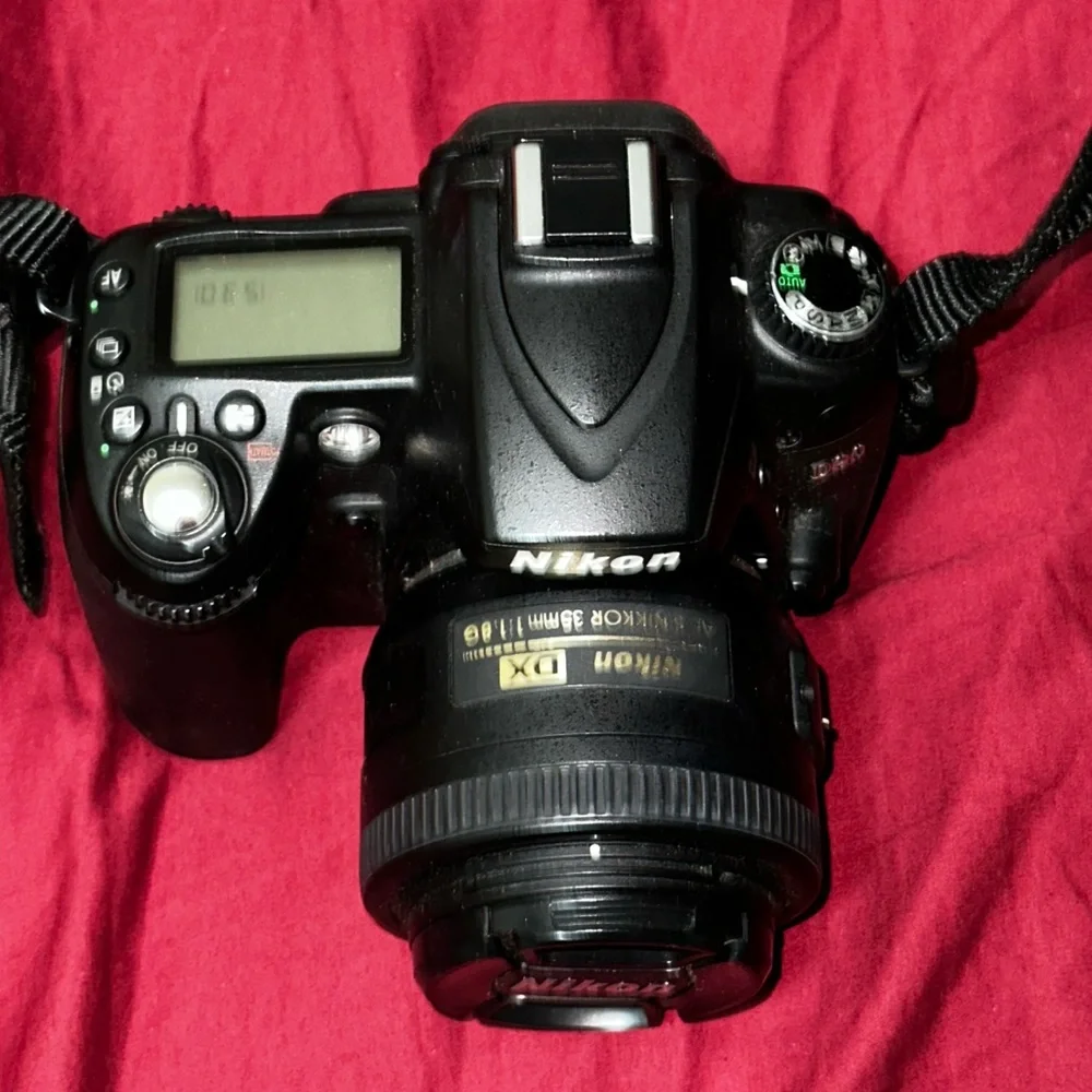 Nikon D90 Black DSLR Camera with Lens Charger & Battery- Used